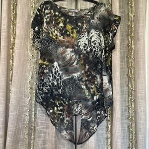 Sophie Gray printed sheer blouse. Bottom can be tied in the front.